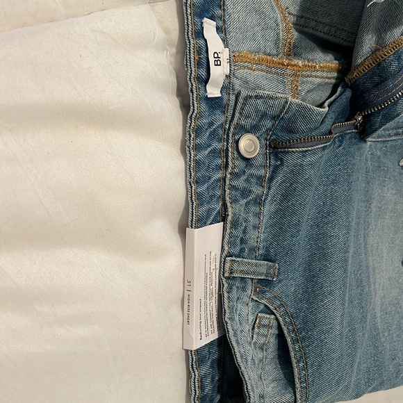 NNW- BP- women’s - high rise denim short- size 31 - Picture 7 of 8